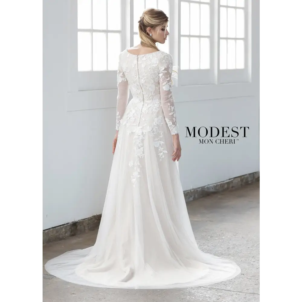 Store Wedding Dresses